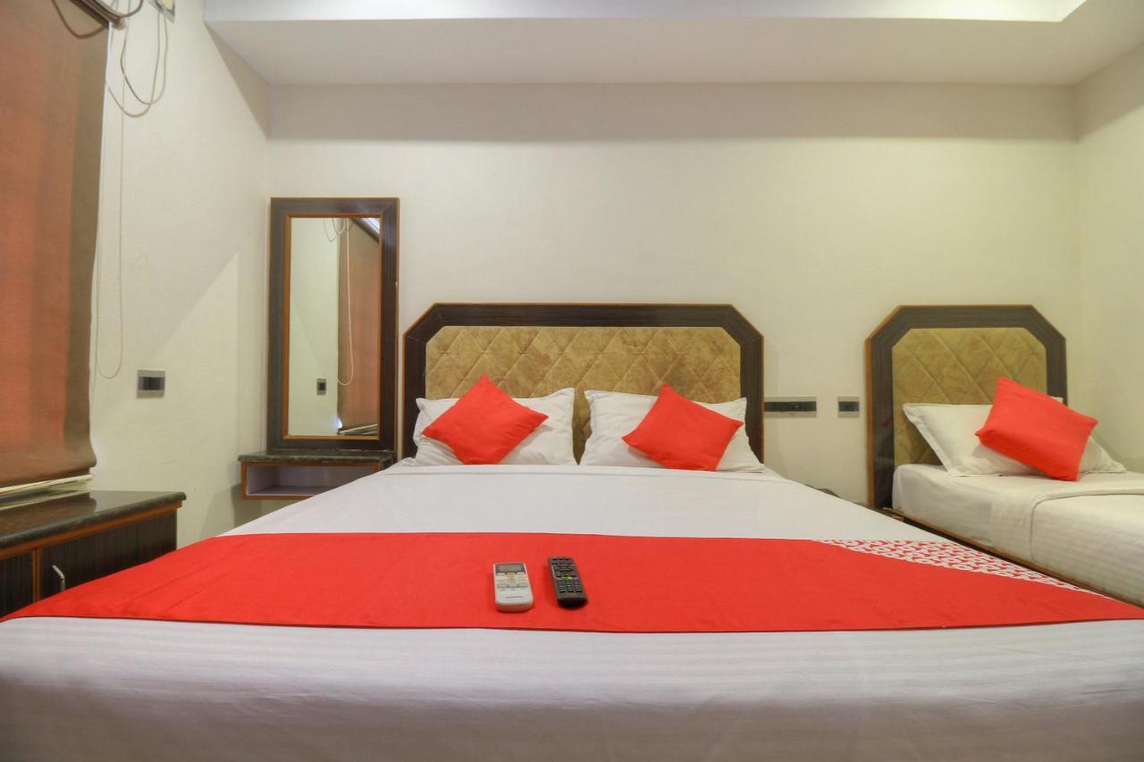 Oyo 15948 Hotel Srees Tiruchirappalli Exterior foto