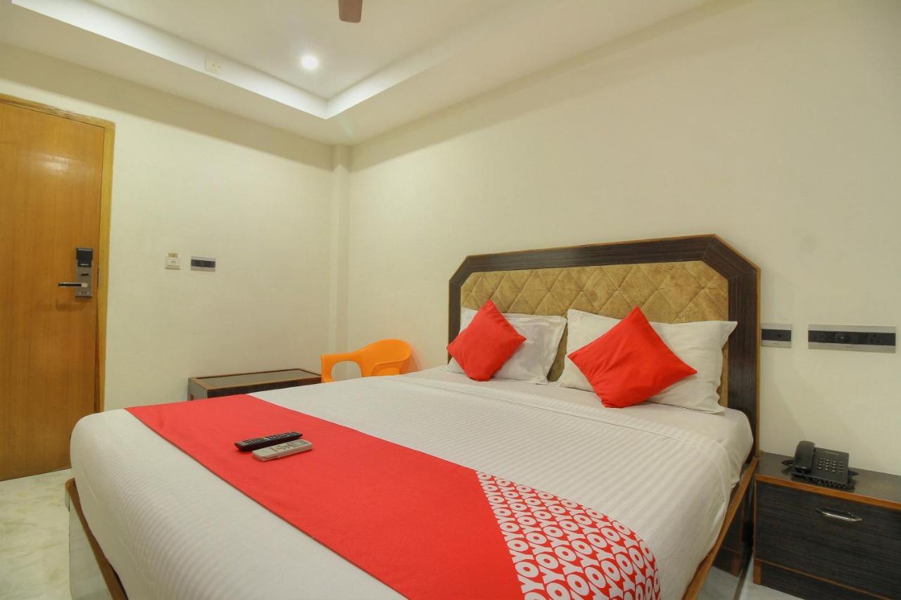 Oyo 15948 Hotel Srees Tiruchirappalli Exterior foto
